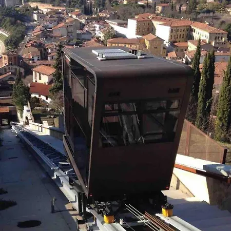 Daire Ponte Pietra In 600 Meters! In *